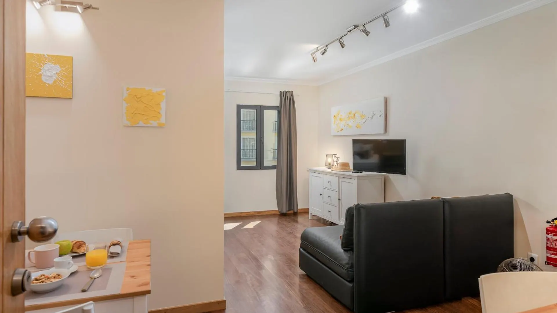 Apartamento Na Praca By An Island Apart Funchal  Funchal (Madeira)